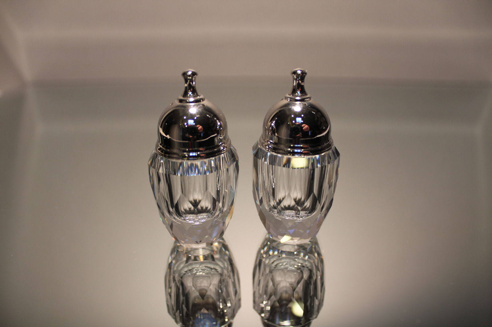 Salière et poivrière : Top 5 des pièces antiques les plus chères ! 